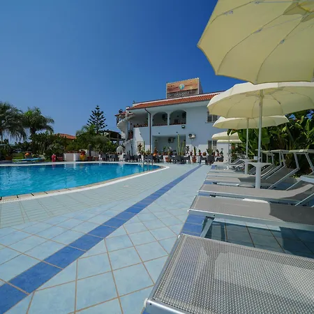 Hotell Damanse 3*