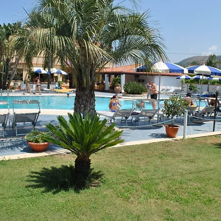Hotell Damanse 3*