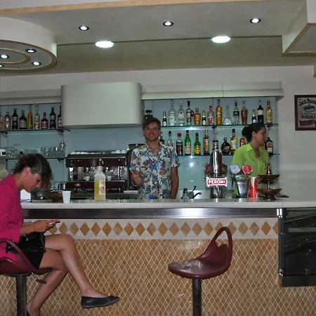 Damanse Hotell