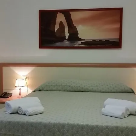 Damanse Hotel 3*