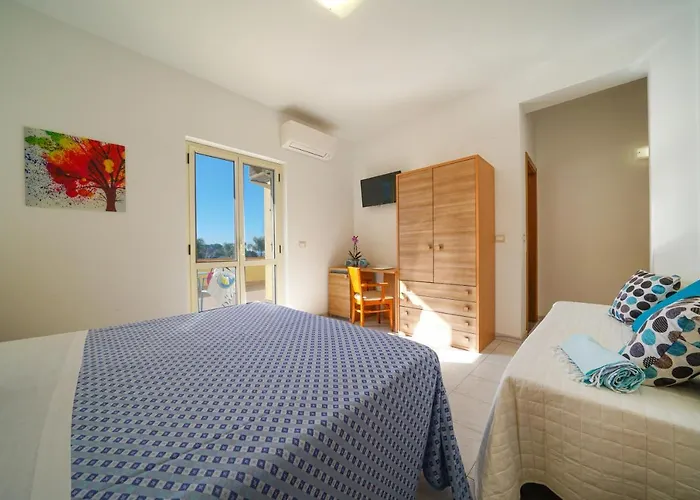 Damanse Szálloda Santa Domenica