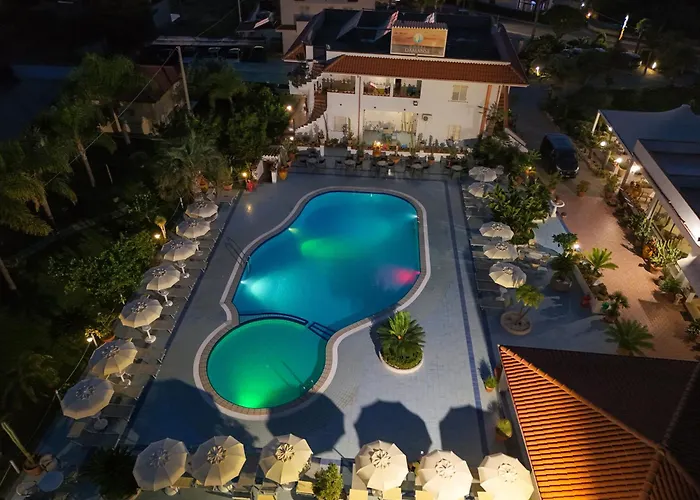 Szálloda Damanse Santa Domenica