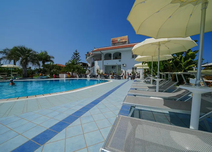 Szálloda Damanse 3*