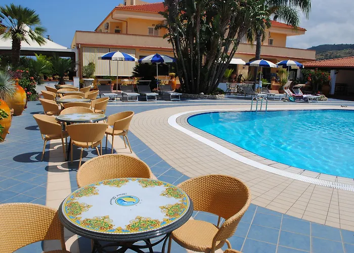 Damanse 3* Santa Domenica