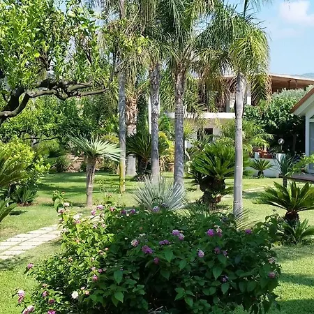 Damanse Hotel 3*