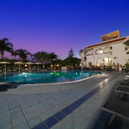 Hotel Damanse