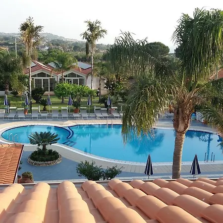 Hotel Damanse 3*