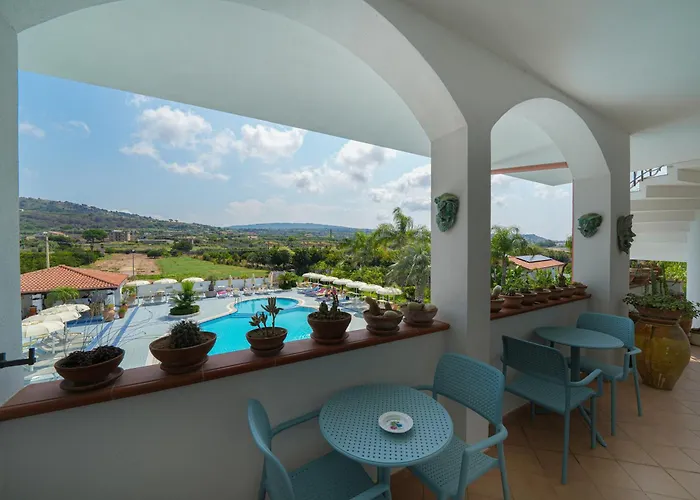 Damanse Szálloda 3*