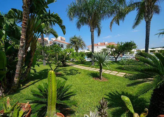 Damanse Szálloda Santa Domenica