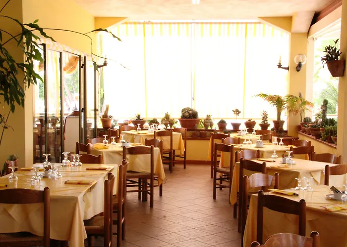 Damanse Szálloda Santa Domenica