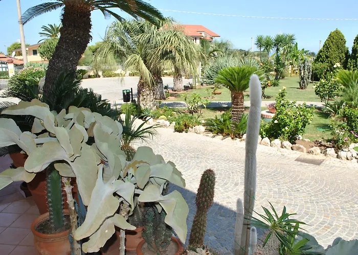 Damanse 3* Santa Domenica