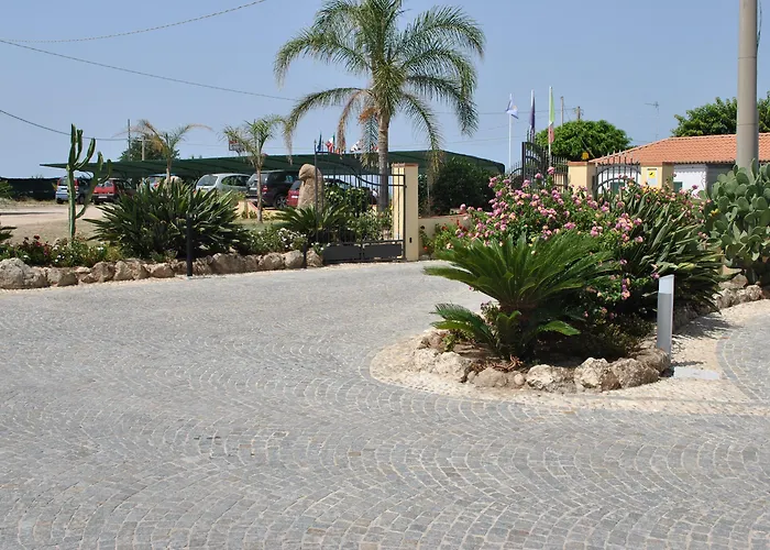 Damanse 3* Santa Domenica